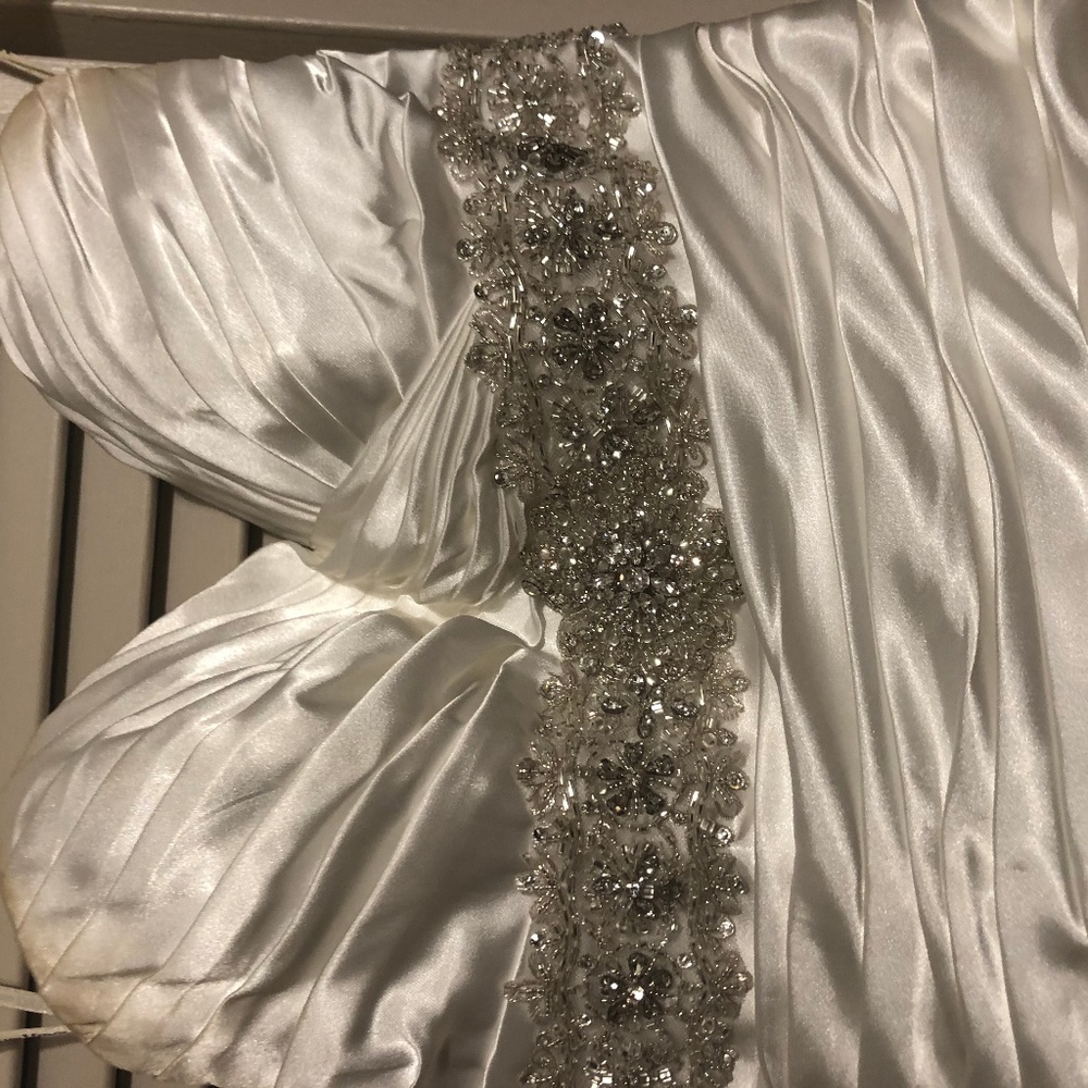 Sweetheart Neckline Fit & Flare Wedding Dress